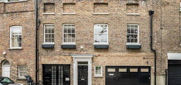 Terraced house to rent in Wilton Row, London SW1X