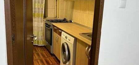 Inchiriere Apartament 2 Camere Decomandat Etaj 2 Zona Galata