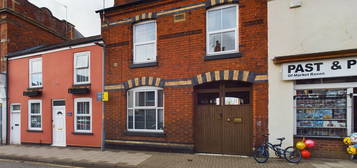 3 bed terraced house for sale