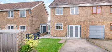 3 bed semi-detached house for sale