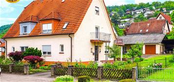Große Doppelhaushälfte mit Garage und Garten im Herzen von Neckarzimmern - FALC Immobilien Heilbronn