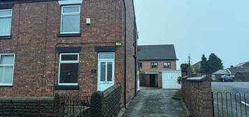 End terrace house to rent in Moor Road, Wigan WN5