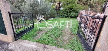 Secteur calme, garage, terrasse et jardin.