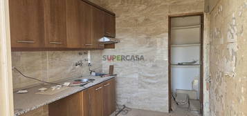 Apartamento T3 remodelado no Pinhal Novo