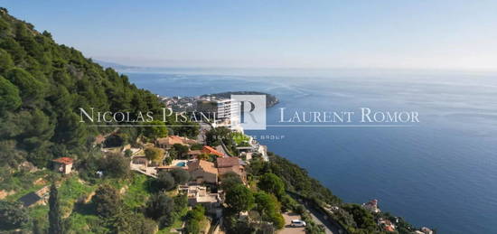 Villa brut béton Roquebrune Cap Martin, vue mer panoramique