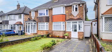 3 bed semi-detached house for sale