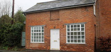 2 bedroom semi-detached house to rent