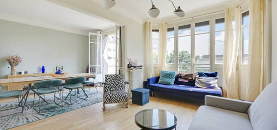 PARIS 16 | RUE DE PASSY | 3 PIÈCES | 72 M² | 2 BALCONS