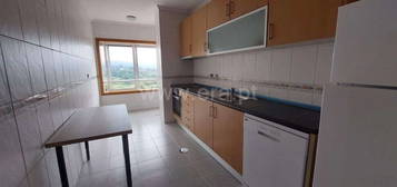 Apartamento T2 em Paredes