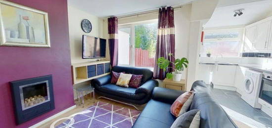 4 bedroom terraced house