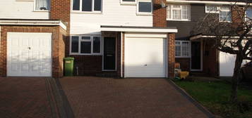 3 bed terraced house to rent