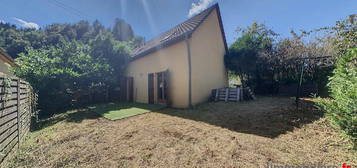 Agréable maison avec jardin et terrasse