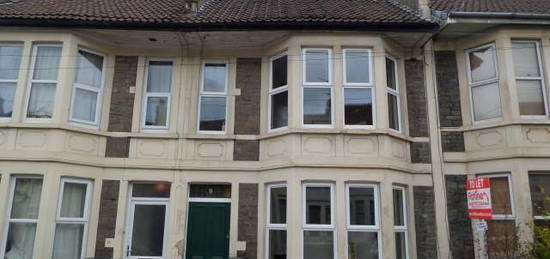 5 bedroom terraced house