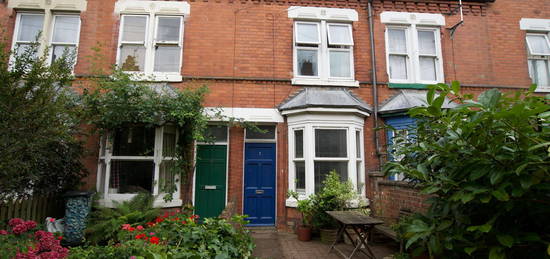 2 bed terraced house to rent