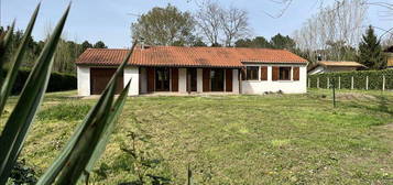 Maison de plain-pied  à vendre, 5 pièces, 3 chambres, 100 m²