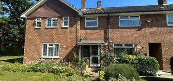 3 bed detached house to rent