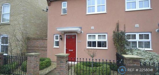 2 bedroom end of terrace house