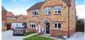 3 bed semi-detached house to rent