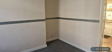 2 bedroom terraced house