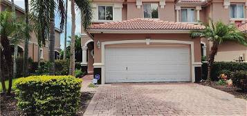 9685 Roundstone Cir, Fort Myers, FL 33967