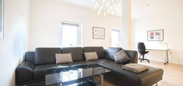 Bright, modern and comfortably furnished apartment in a quiet location near tram route