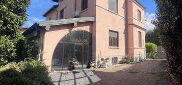 Villa in vendita in via Riale s.n.c