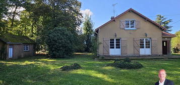 Maison à rénover à fort potentiel sur un beau terrain de 1990 m2