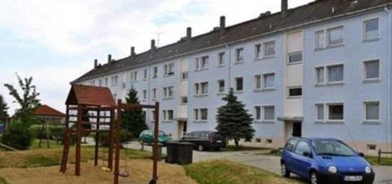 Schöne 4-Raum Wohnung mit Balkon in Osternienburg