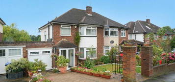 4 bedroom semi-detached house for sale