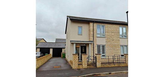 3 bed semi-detached house to rent