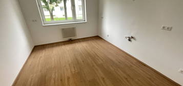 Wohnen mit hohem Erholungswert! Einladene 3-Raum Wohnung mit Loggia!