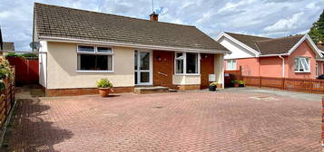 2 bed detached bungalow for sale