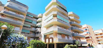 Apartamento en venta en Carrer Argentina, Guardamar Playa