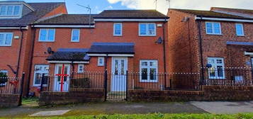 2 bedroom semi-detached house for sale