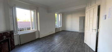 Location appartement 3 pièces 83 m²