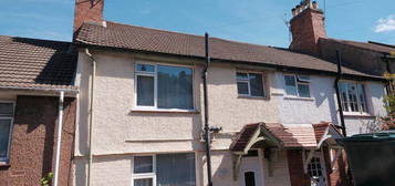 5 bedroom terraced house