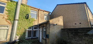 End terrace house to rent in Ovenden Road, Halifax, West Yorkshire HX3