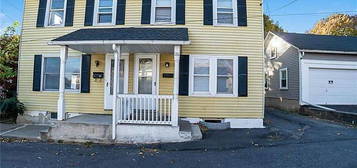 116 S Elm St, Nazareth, PA 18064