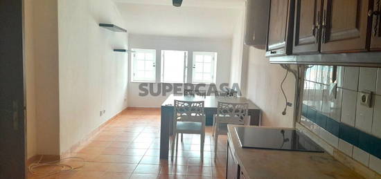 Apartamento T2 semi equipado - Santa Clara - Coimbra