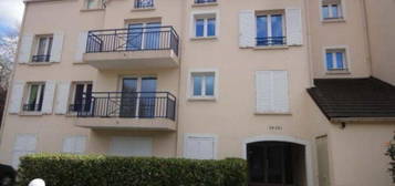 Appartement au coeur du village de Sarcelles