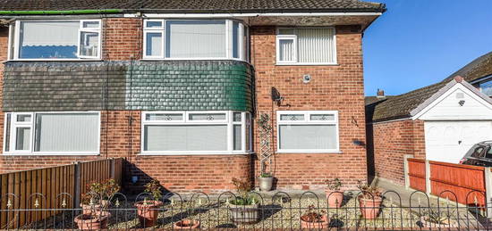 Flat for sale in Ravenglass Avenue, Maghull, Liverpool L31