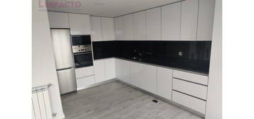 Apartamento T2+1 como NOVO em Mozelos