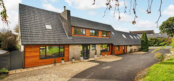 5 bed detached house for sale