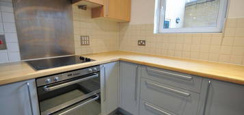 2 bed flat to rent