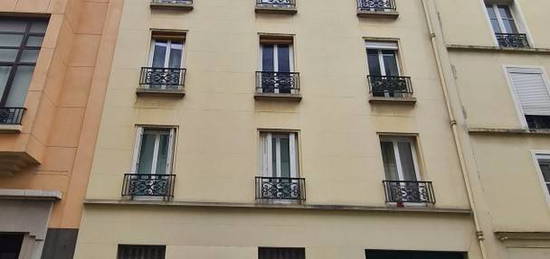 Appartement  à vendre, 3 pièces, 2 chambres, 44 m²