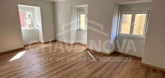 Apartamento T2 duplex em Massarelos / Cais das Pedras - Porto