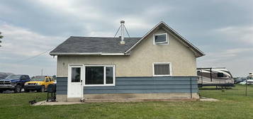 221023 S Township Road 54, Cardston County, AB T0K 1J0