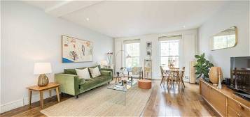 Flat for sale in Albion Road, London N16