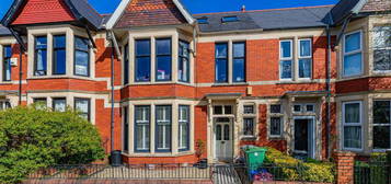 4 bedroom terraced house for sale