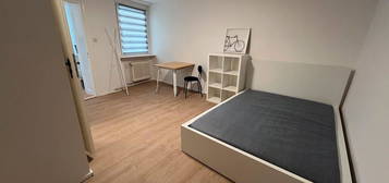 Voll möblierte 2-Zimmer-Wohnung -  Altstadt Spandau